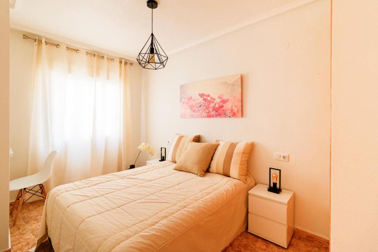 Sunny Delight Granfield A105 Apartment Торевиеха Екстериор снимка
