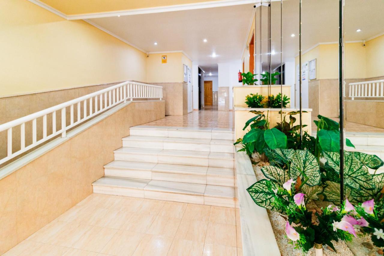 Sunny Delight Granfield A105 Apartment Торевиеха Екстериор снимка